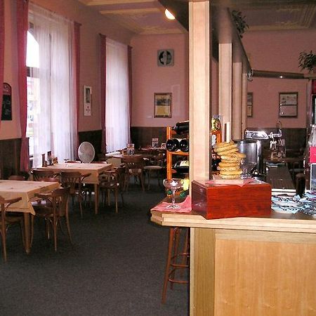 Hotel Dvorak Chrast Экстерьер фото