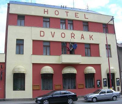 Hotel Dvorak Chrast Экстерьер фото