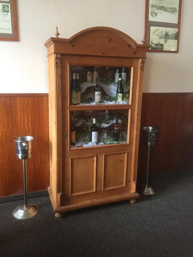 Hotel Dvorak Chrast Экстерьер фото