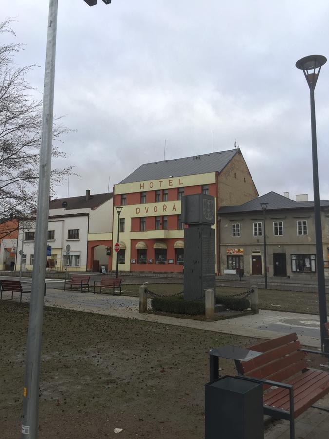 Hotel Dvorak Chrast Экстерьер фото