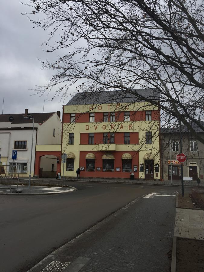 Hotel Dvorak Chrast Экстерьер фото